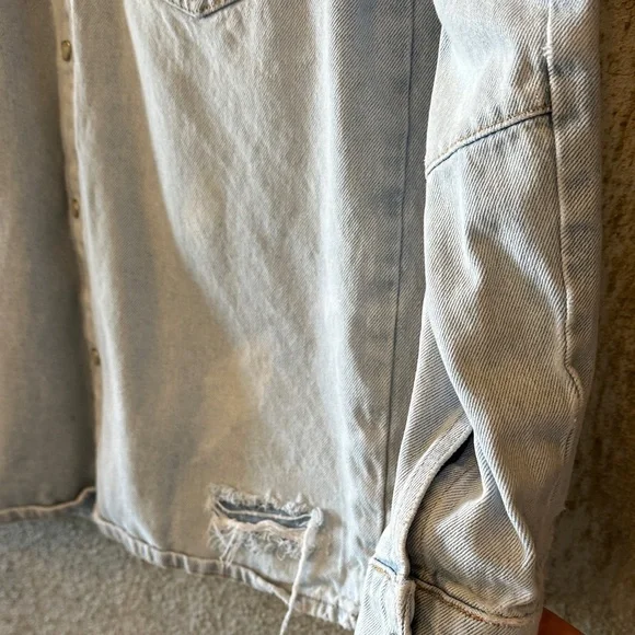 Zara Faded Blue Denim Shirt - Picture 4 of 6